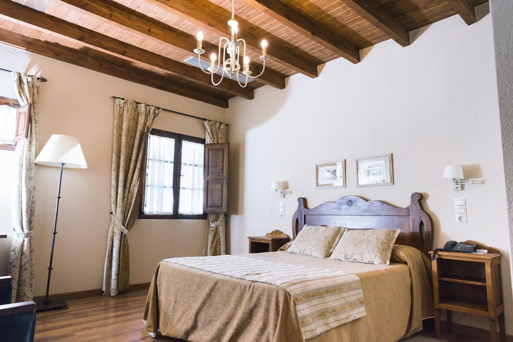 Hotel Monumento Pazo Do Castro О-Барко-де-Вальдеоррас Экстерьер фото