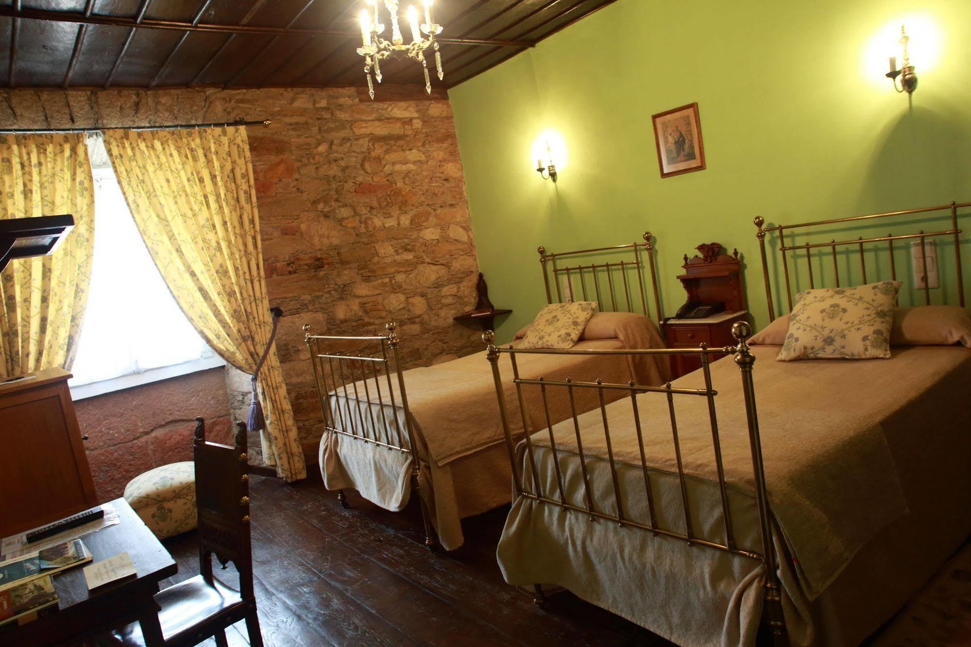 Hotel Monumento Pazo Do Castro О-Барко-де-Вальдеоррас Экстерьер фото